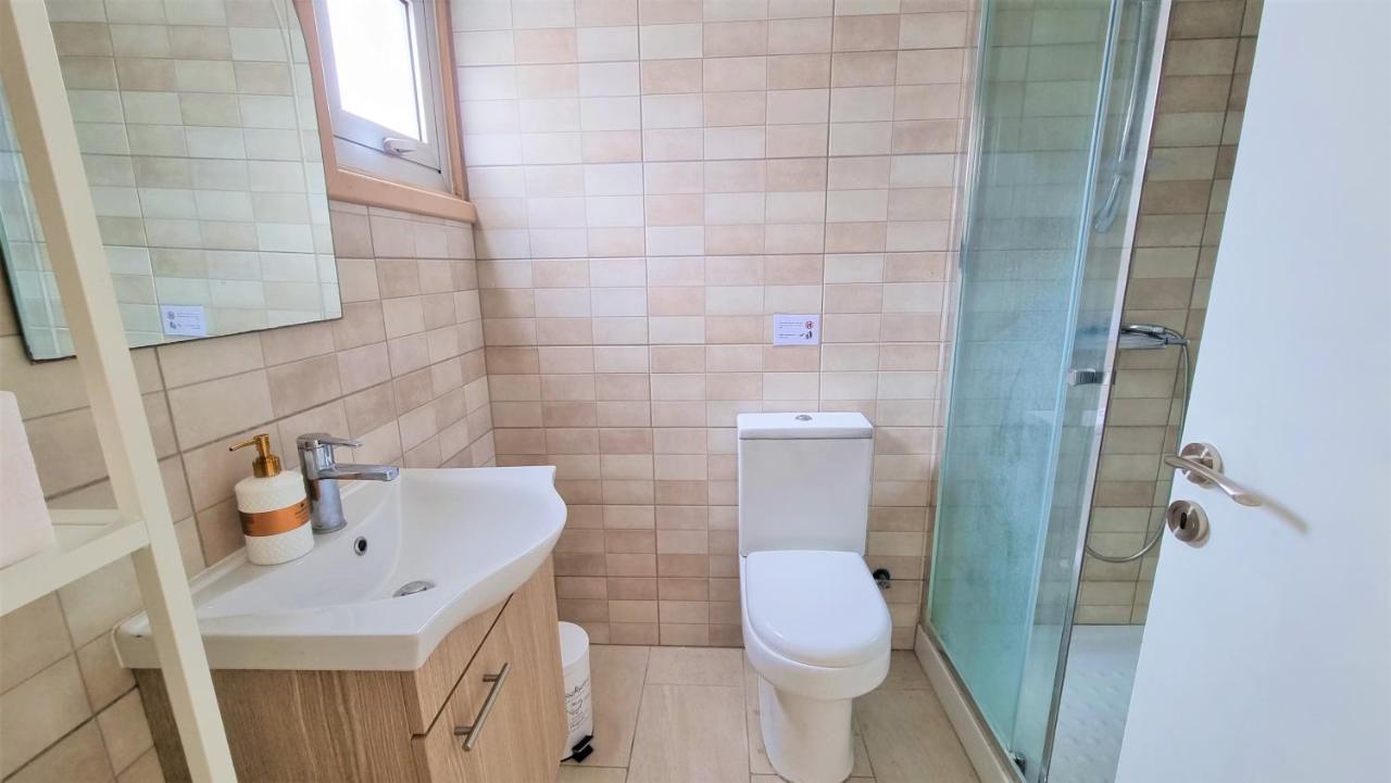 Spacious Lightflooded 2Br Apt / Near Center & Harbour Lárnaca Exterior foto
